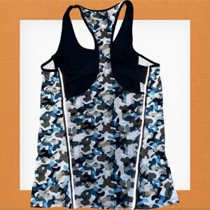 EUC Go Under Scoop Neck Pullover Racerback Tank Top Navy Camo Women's Size Large